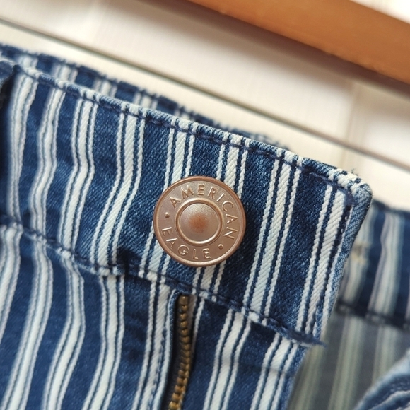 American Eagle Retro Striped Dark Wash High Waisted Shortie Jean Shorts 4 - Picture 7 of 12